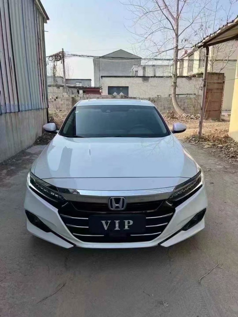 菏泽22年本田雅阁1