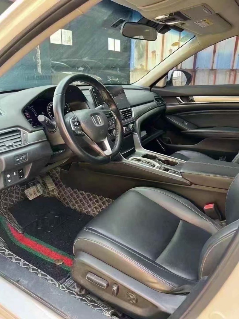 菏泽22年本田雅阁6