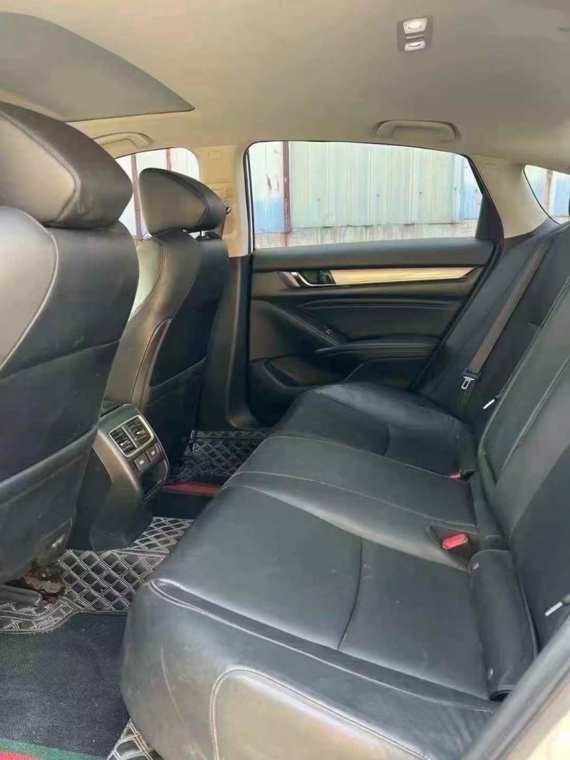 菏泽22年本田雅阁7