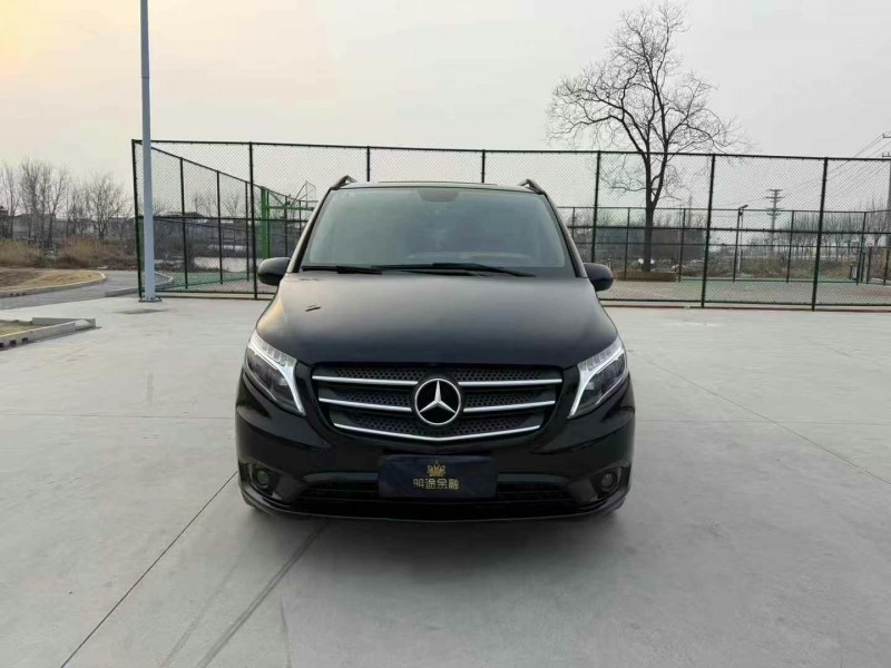 徐州19年奔驰威霆1