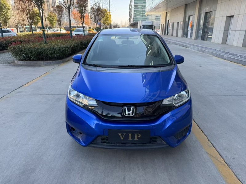 济宁17年本田飞度1