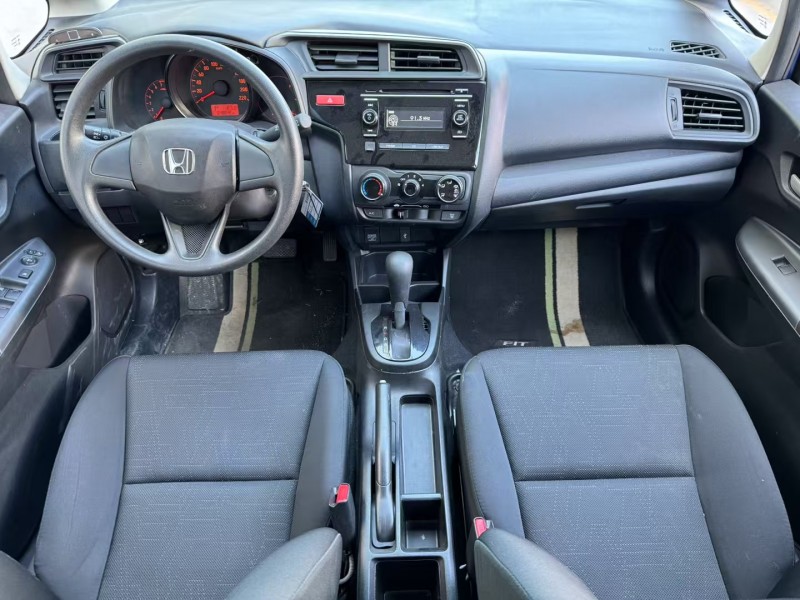 济宁17年本田飞度5