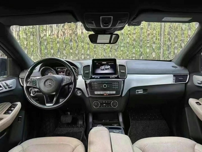 广州19年奔驰GLE6