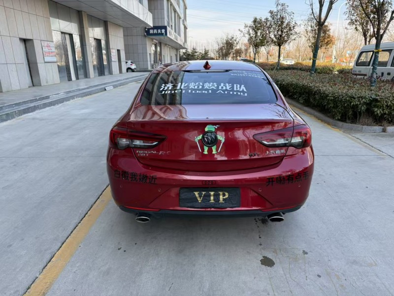 枣庄17年别克君威5