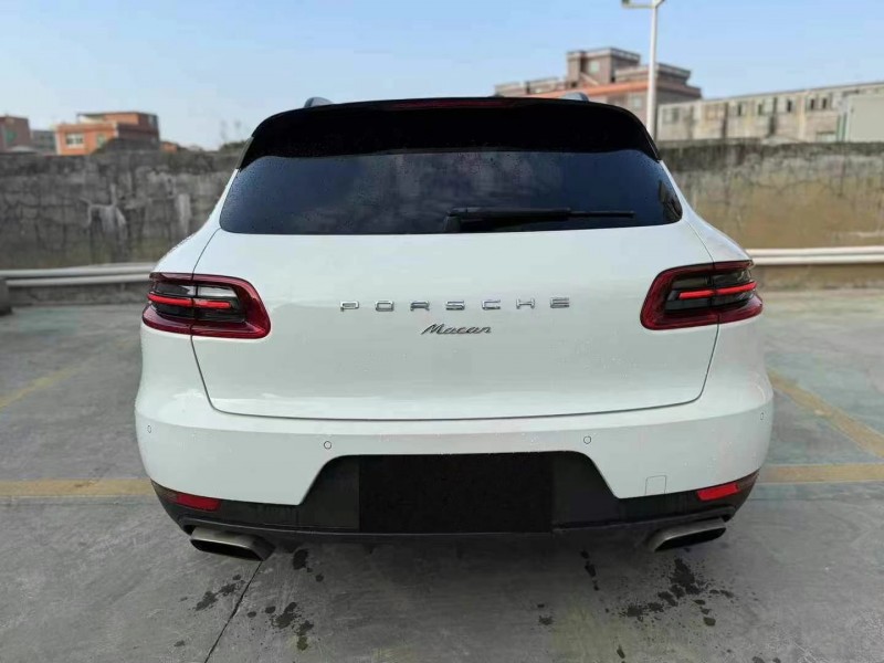 福州17年保時捷Macan9