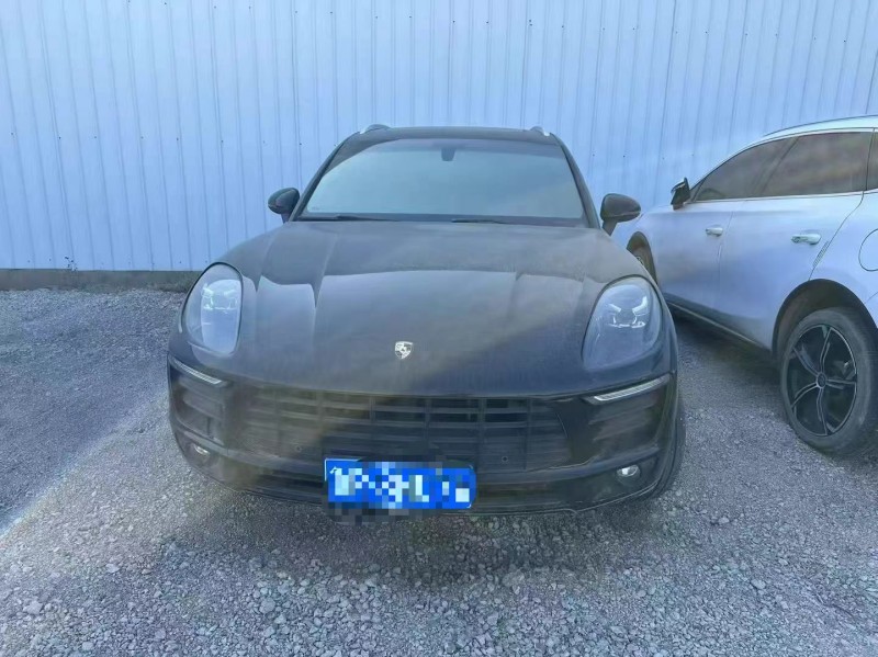 菏泽16年保时捷Macan1