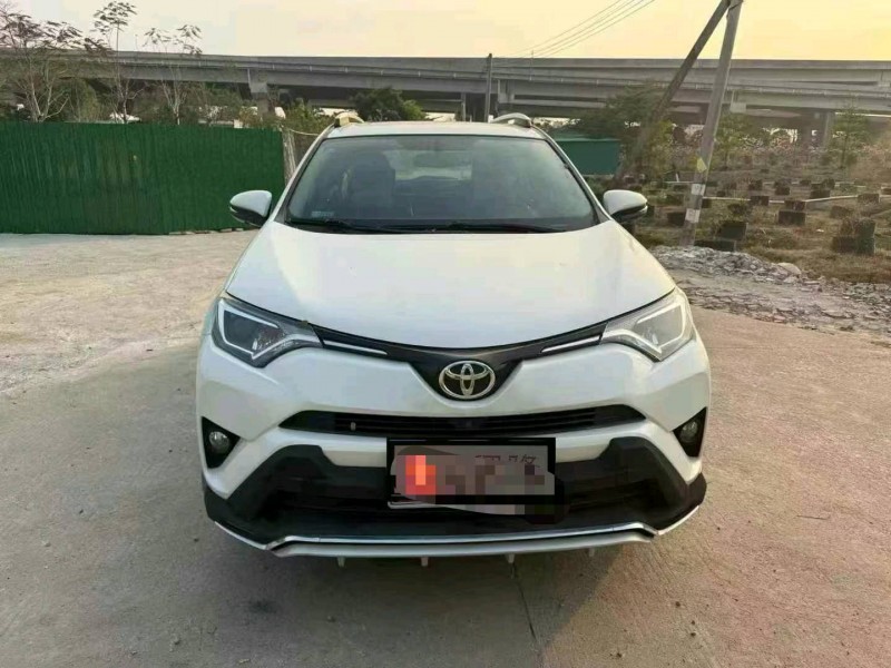 深圳19年豐田RAV4榮放1