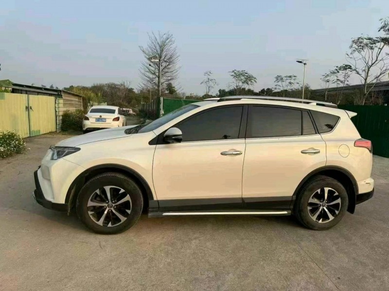 深圳19年豐田RAV4榮放5