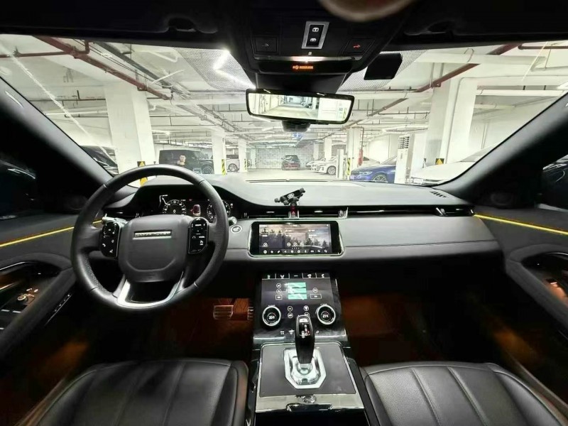 广州21年路虎极光9