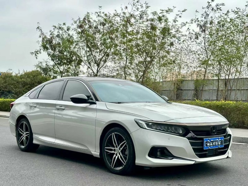 东莞22年本田雅阁3