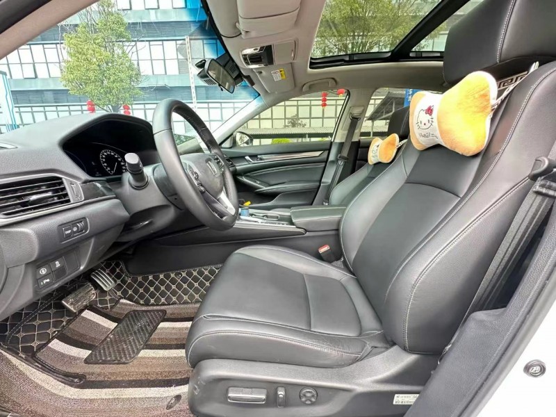 东莞22年本田雅阁5