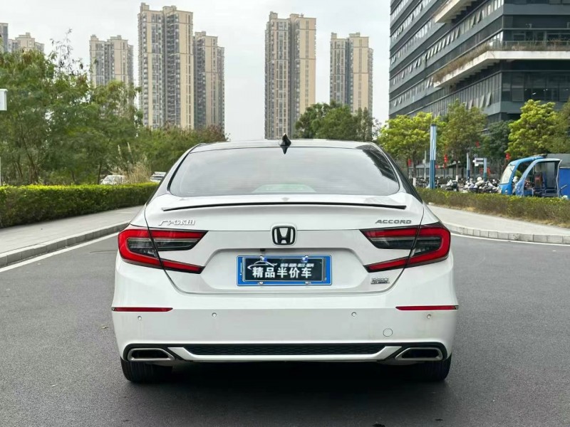 东莞22年本田雅阁9