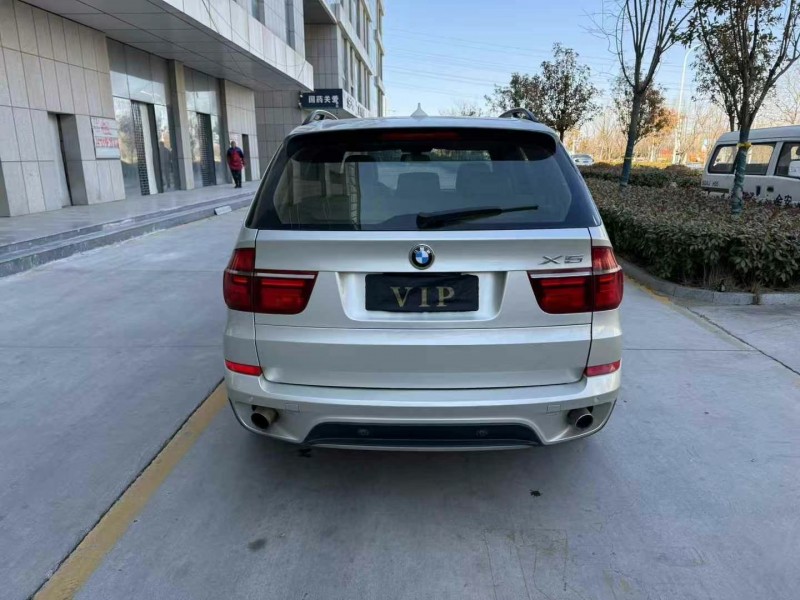 济宁13年宝马X59
