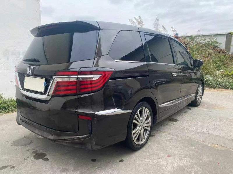 广州18年本田艾力绅6