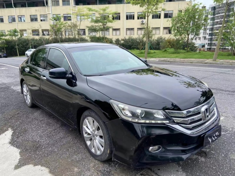 广州15年本田雅阁2