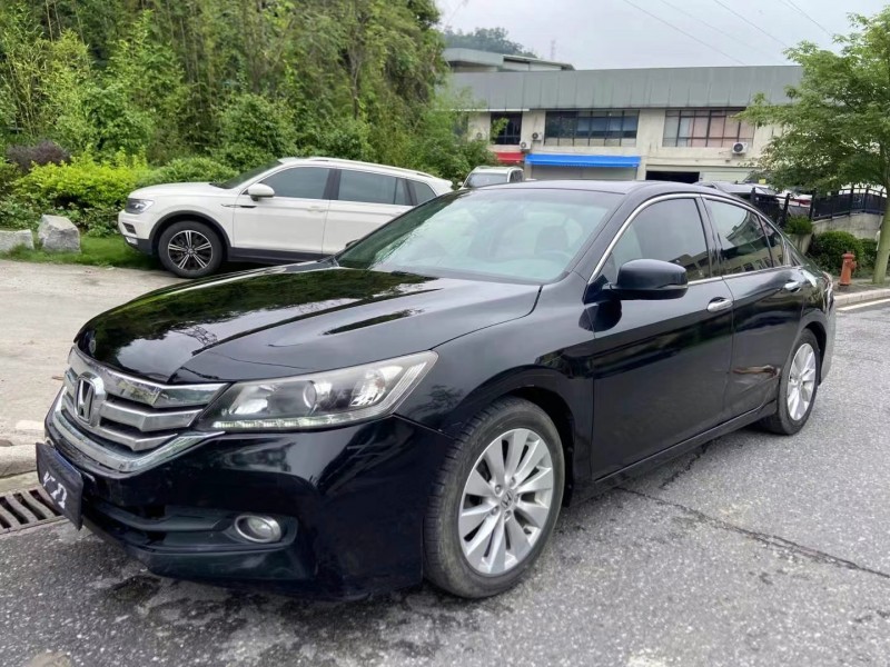 广州15年本田雅阁3