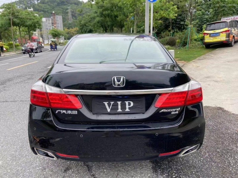 广州15年本田雅阁4