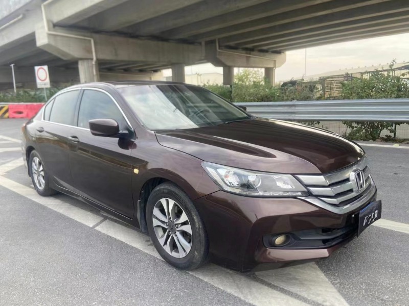 广州15年本田雅阁1