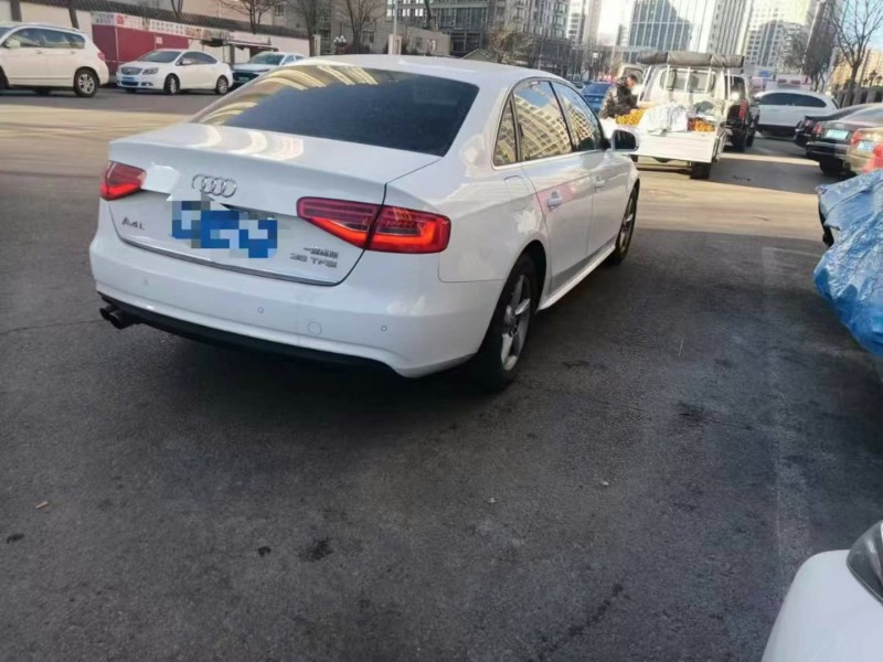 呼和浩特14年奧迪A4L6