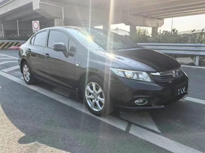 广州13年本田思域2