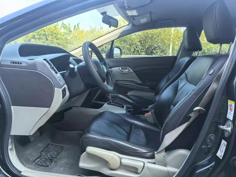 广州13年本田思域7