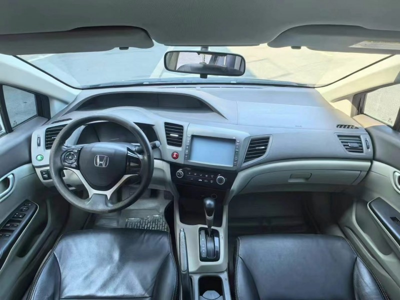 广州13年本田思域9