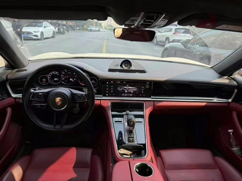 邵阳22年保时捷帕拉梅拉4