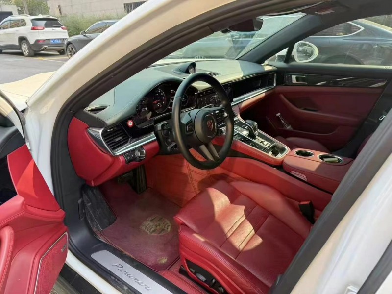 邵阳22年保时捷帕拉梅拉5