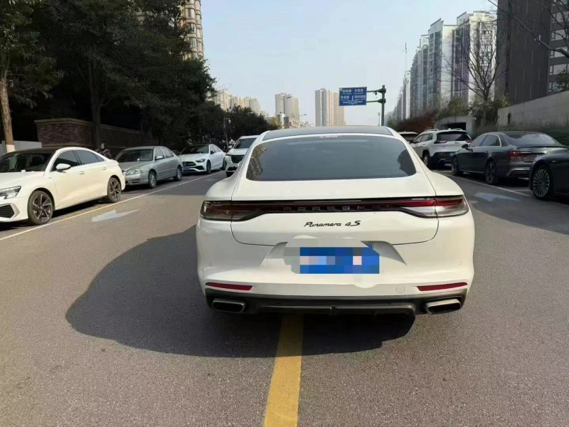 邵阳22年保时捷帕拉梅拉8