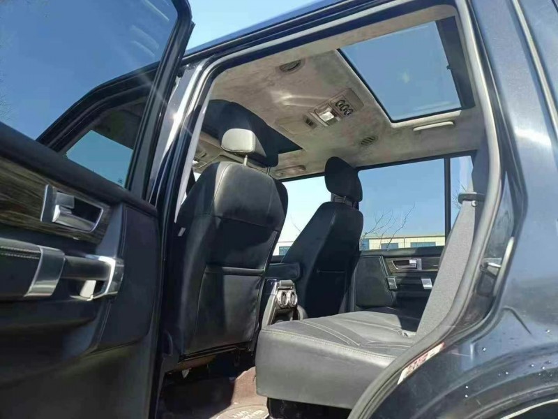 济宁11年路虎发现6