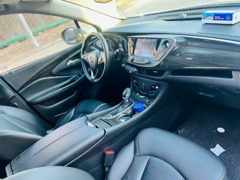 青岛18年别克昂科威3