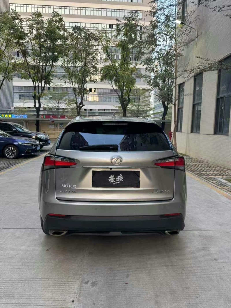 广州17年雷克萨斯NX9
