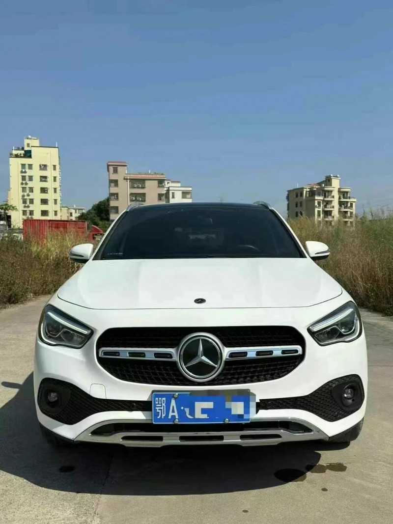 广州21年奔驰GLA1