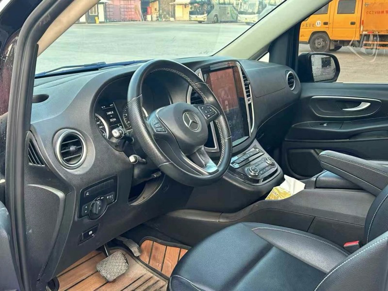 菏泽20年奔驰威霆4