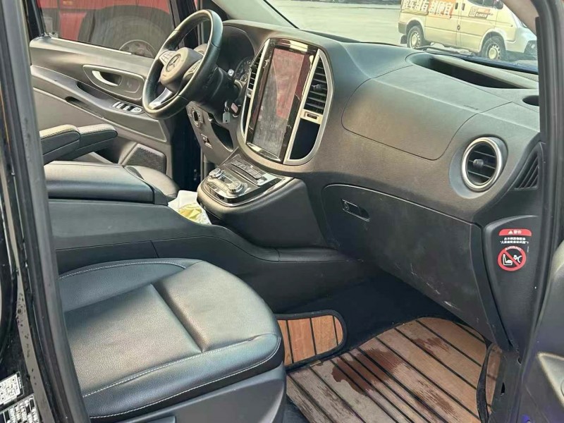 菏泽20年奔驰威霆8