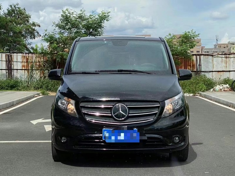 广州21年奔驰威霆6