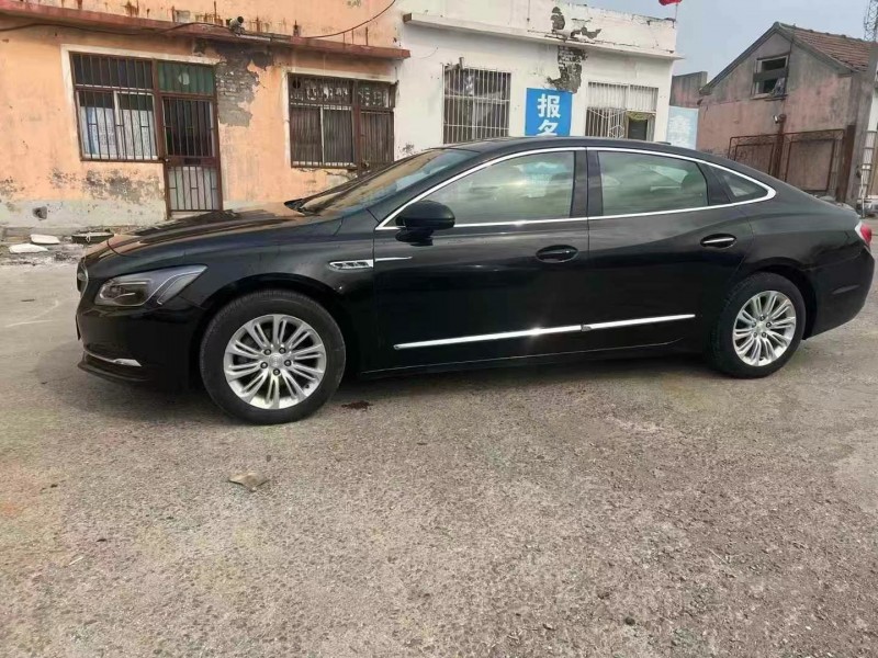 济宁19年别克君越3