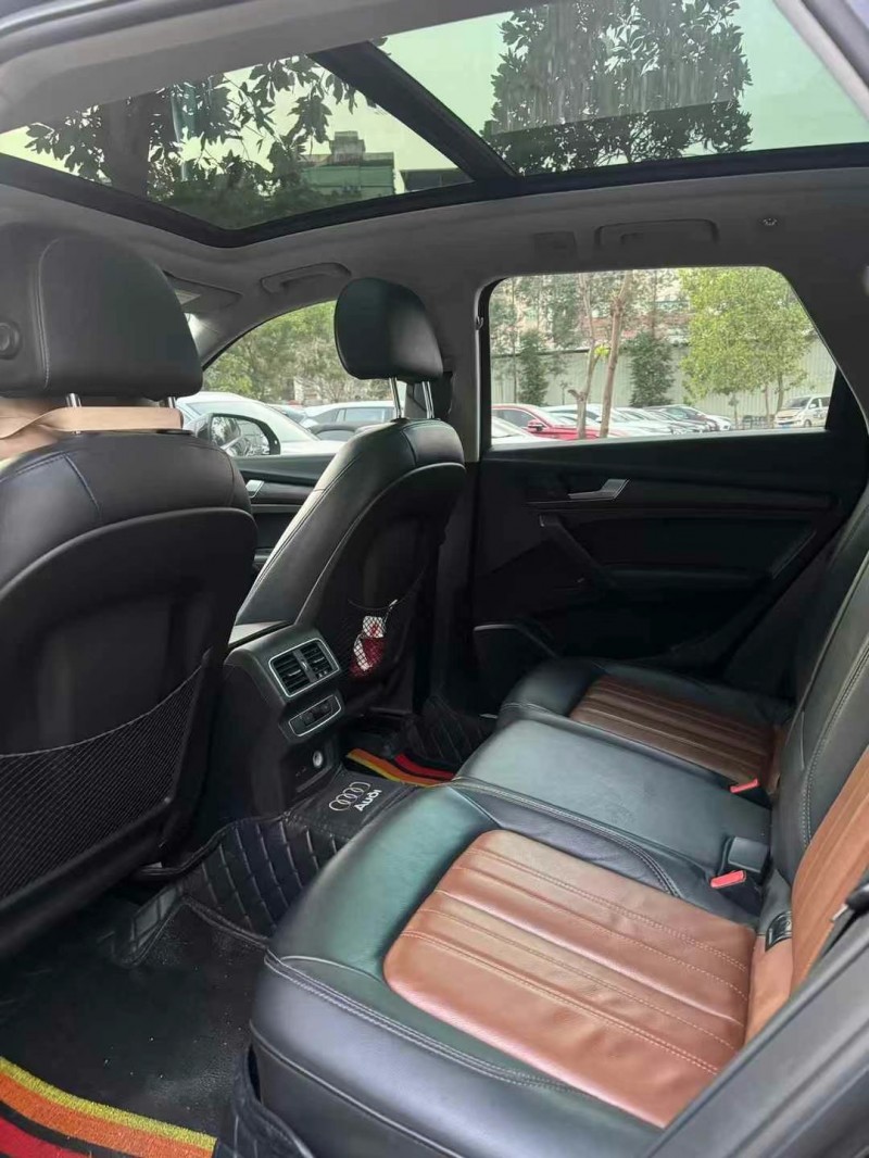 广州20年奥迪Q59