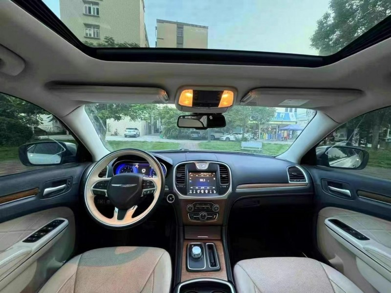 汕頭16年克萊斯勒300C3