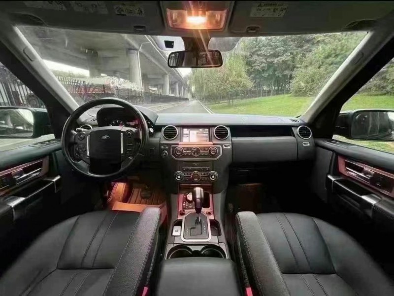 济宁14年路虎发现5