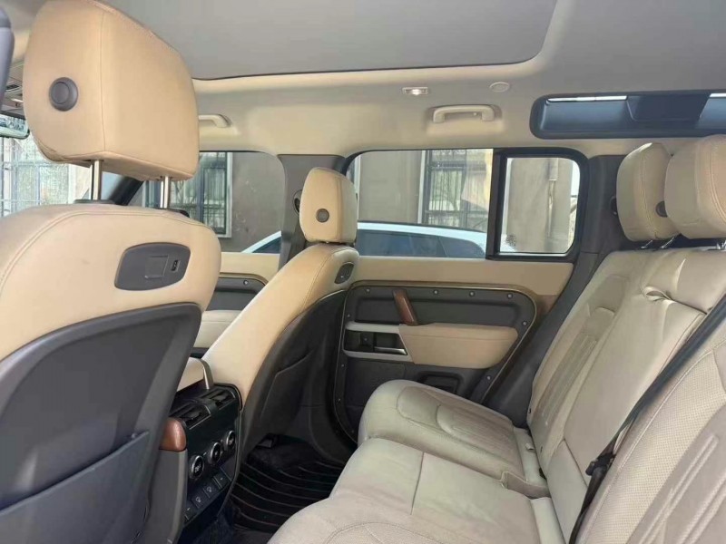 东营21年路虎卫士6