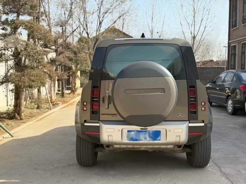 东营21年路虎卫士9