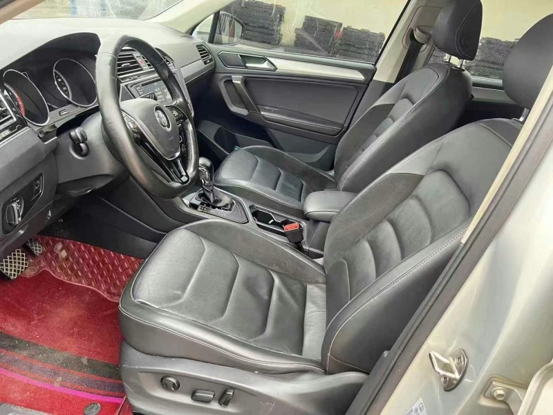 邵阳17年大众途观4