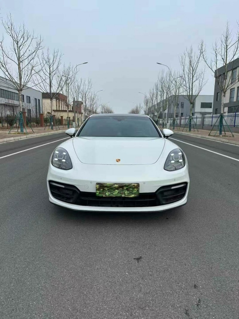 南通22年保時捷Panamera新能源1