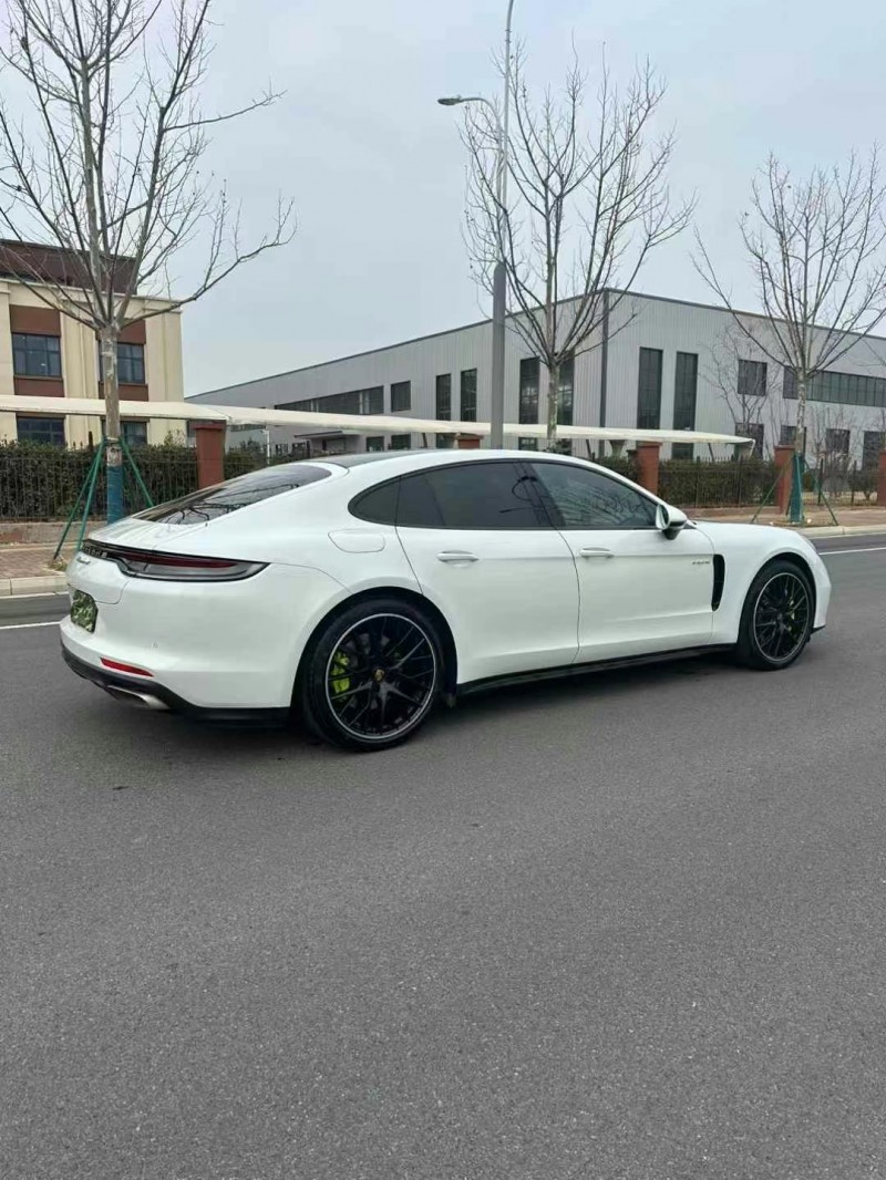 南通22年保時捷Panamera新能源8