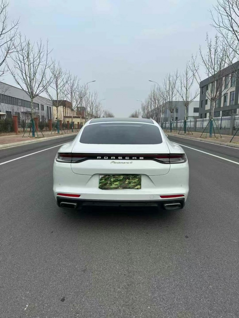 南通22年保時捷Panamera新能源9