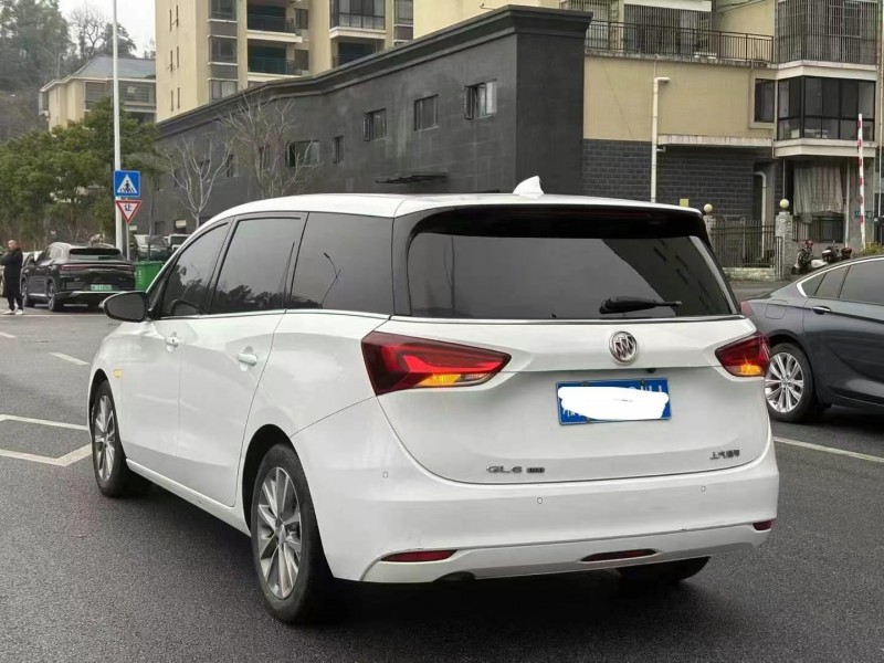 益阳20年别克GL68