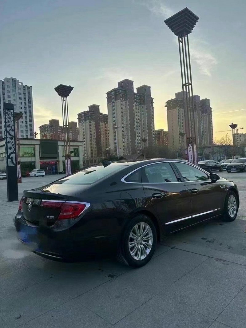 菏泽18年别克君越7