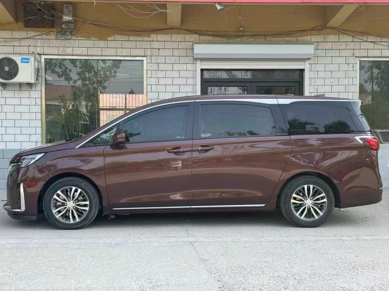 济宁23年别克GL83