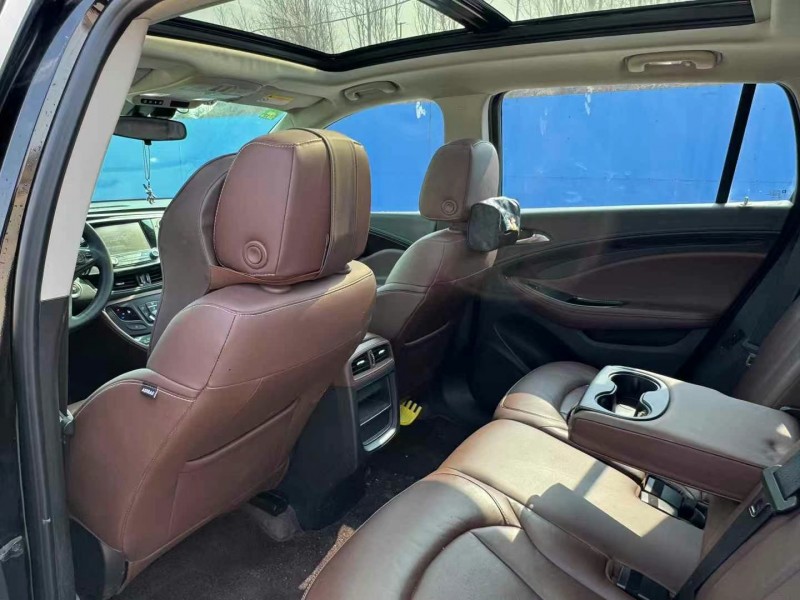 青岛18年别克昂科威8